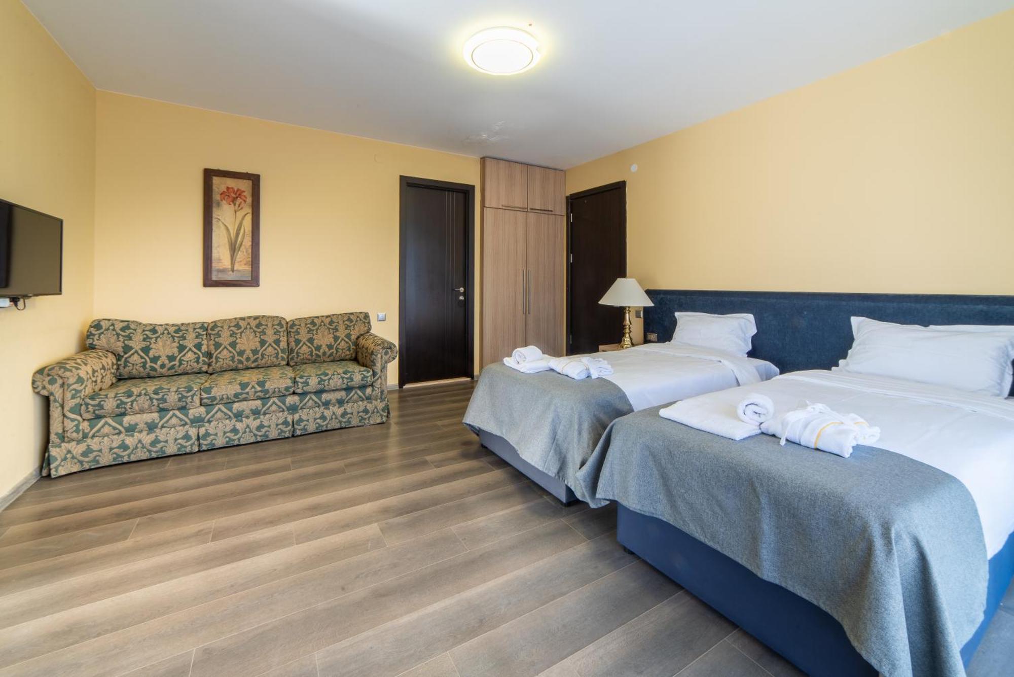 Grand Noel Bakuriani Hotel ภายนอก รูปภาพ