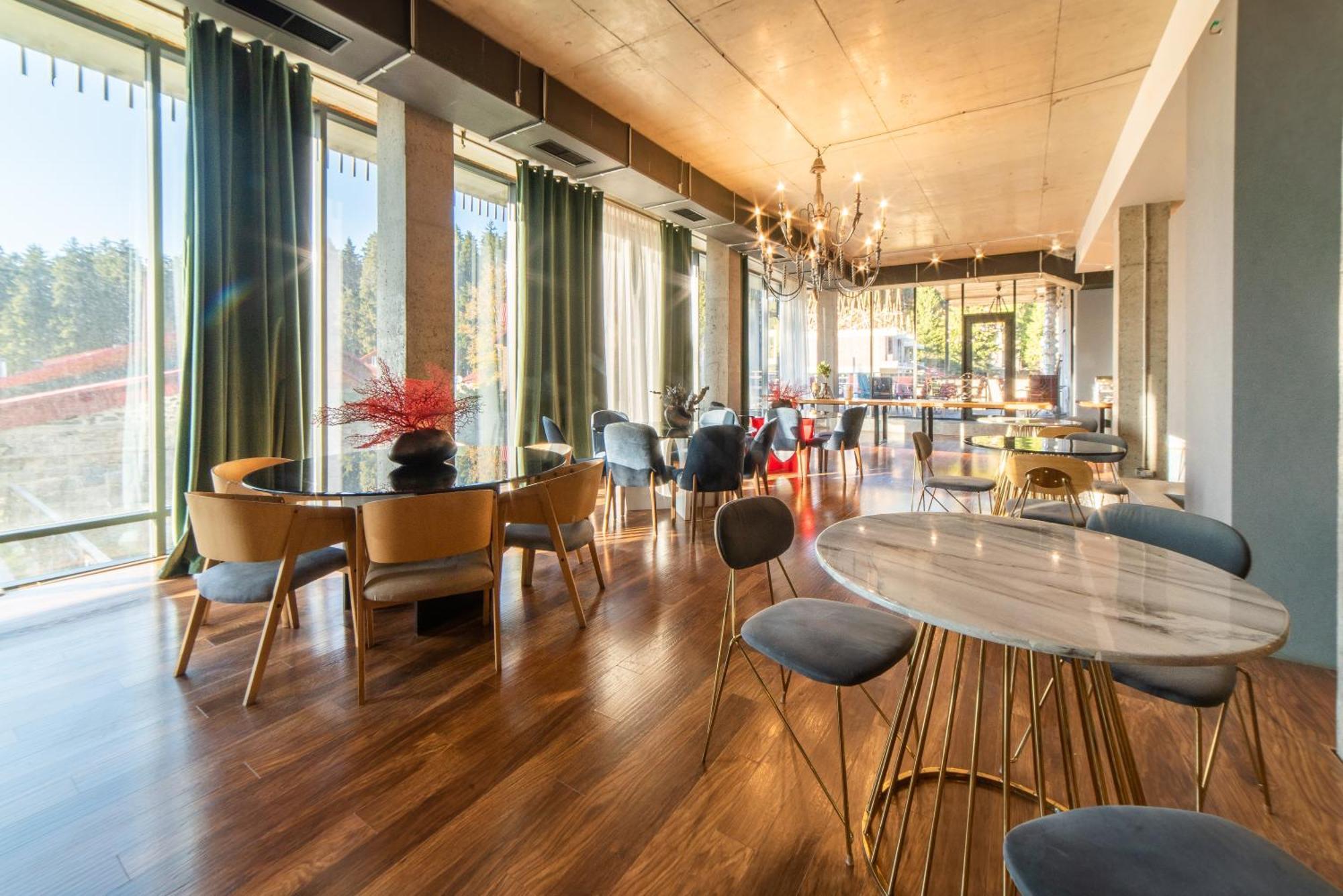 Grand Noel Bakuriani Hotel ภายนอก รูปภาพ